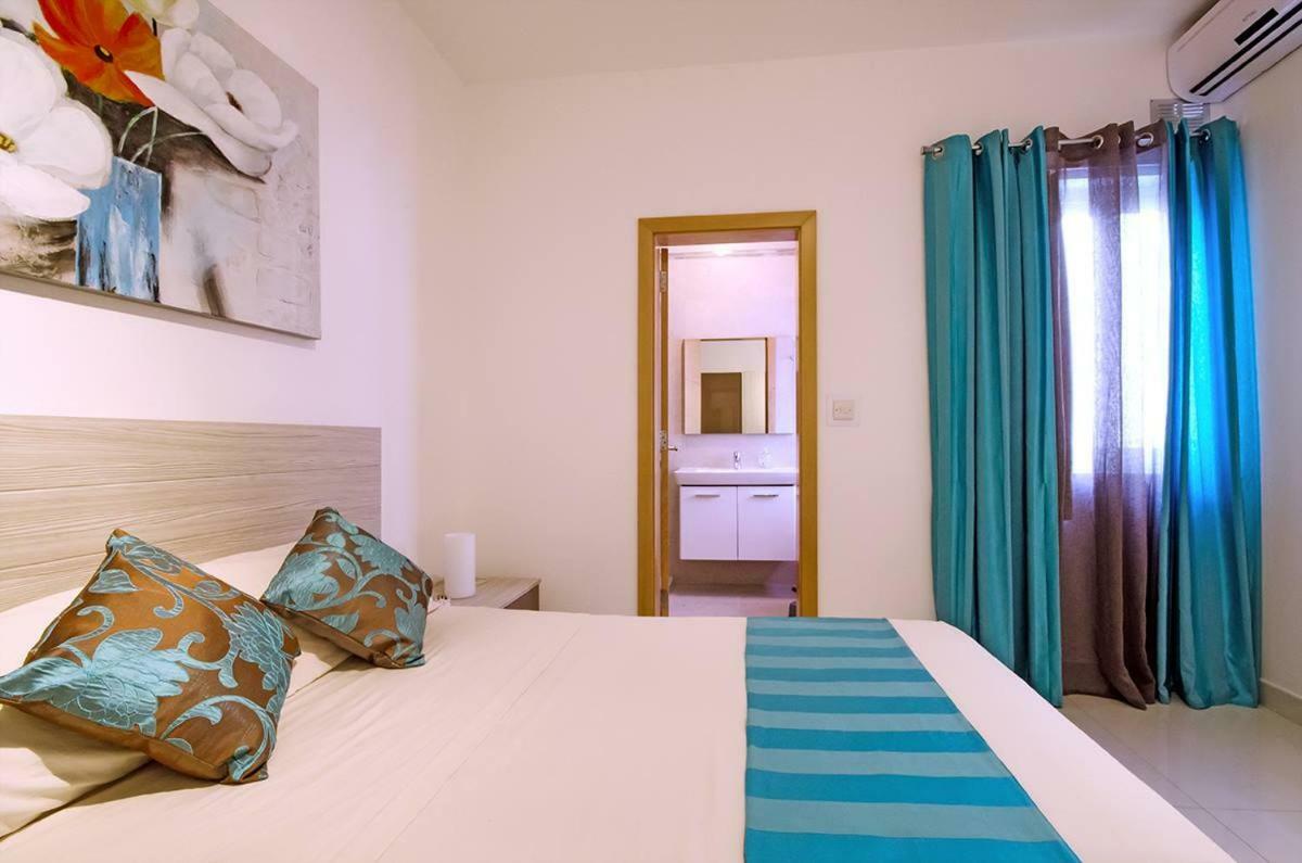Apartmán Crescent Court F St. Paul's Bay Exteriér fotografie