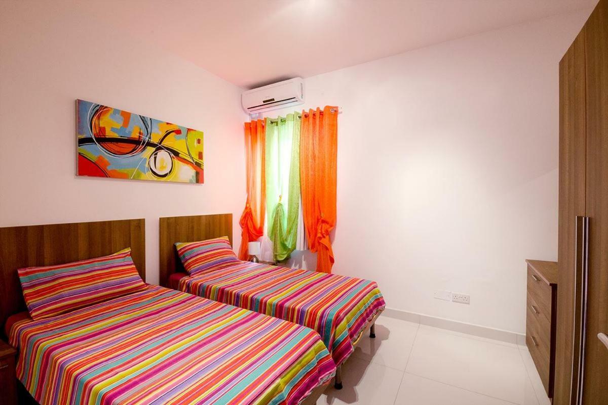 Apartmán Crescent Court F St. Paul's Bay Exteriér fotografie